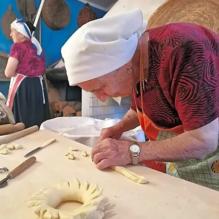 Отель Orlando Sardegna Ланузеи